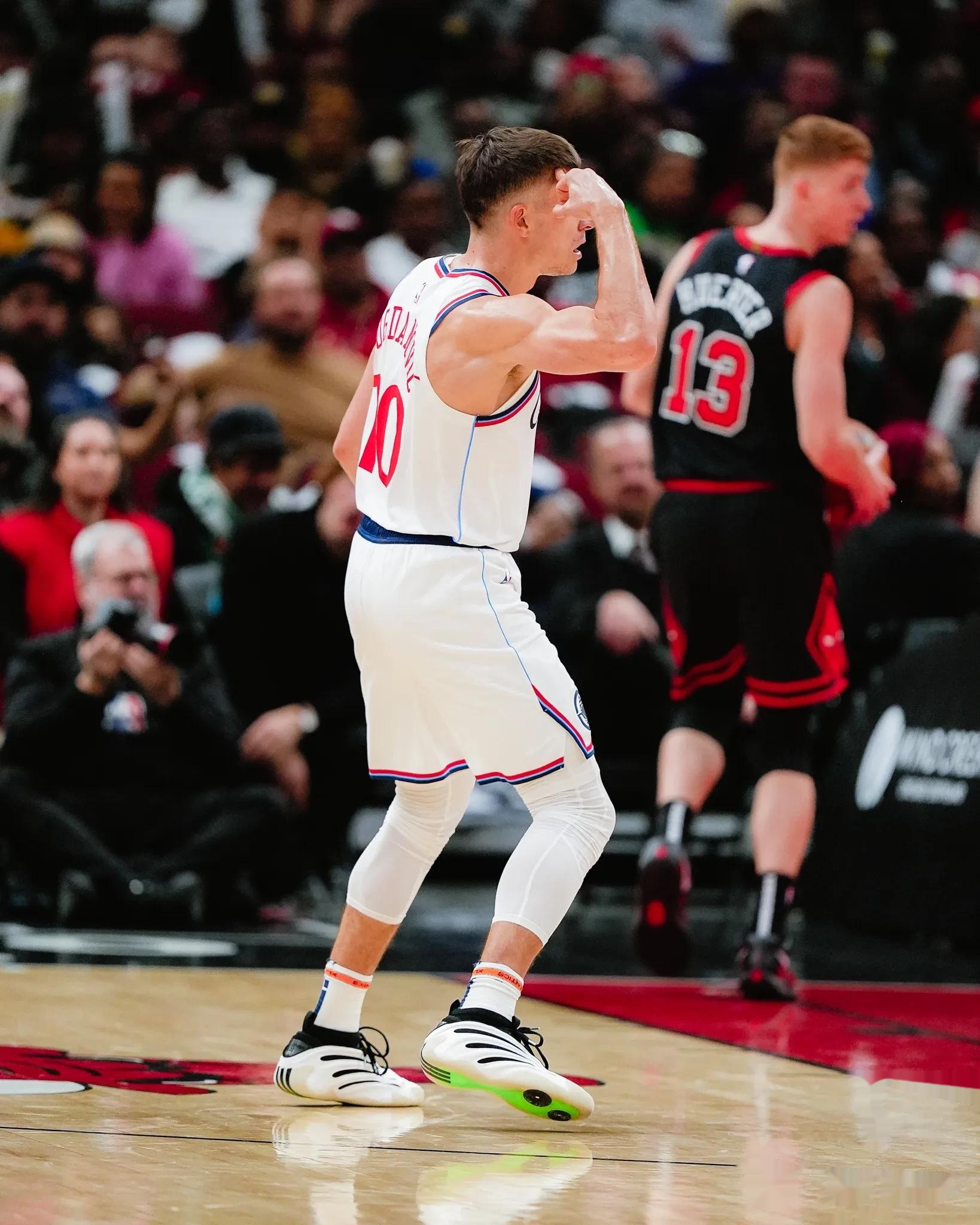 快船队遗憾落败，需重整旗鼓