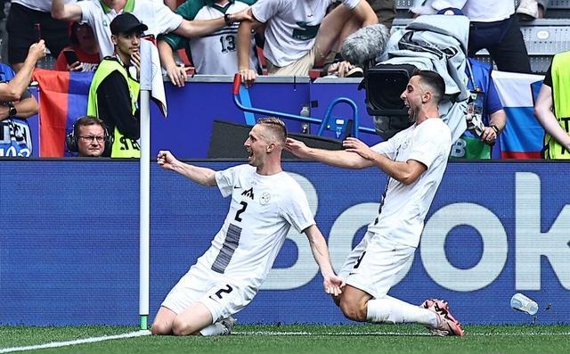 欧洲杯赛场惊现暴力冲突，球迷意见分歧